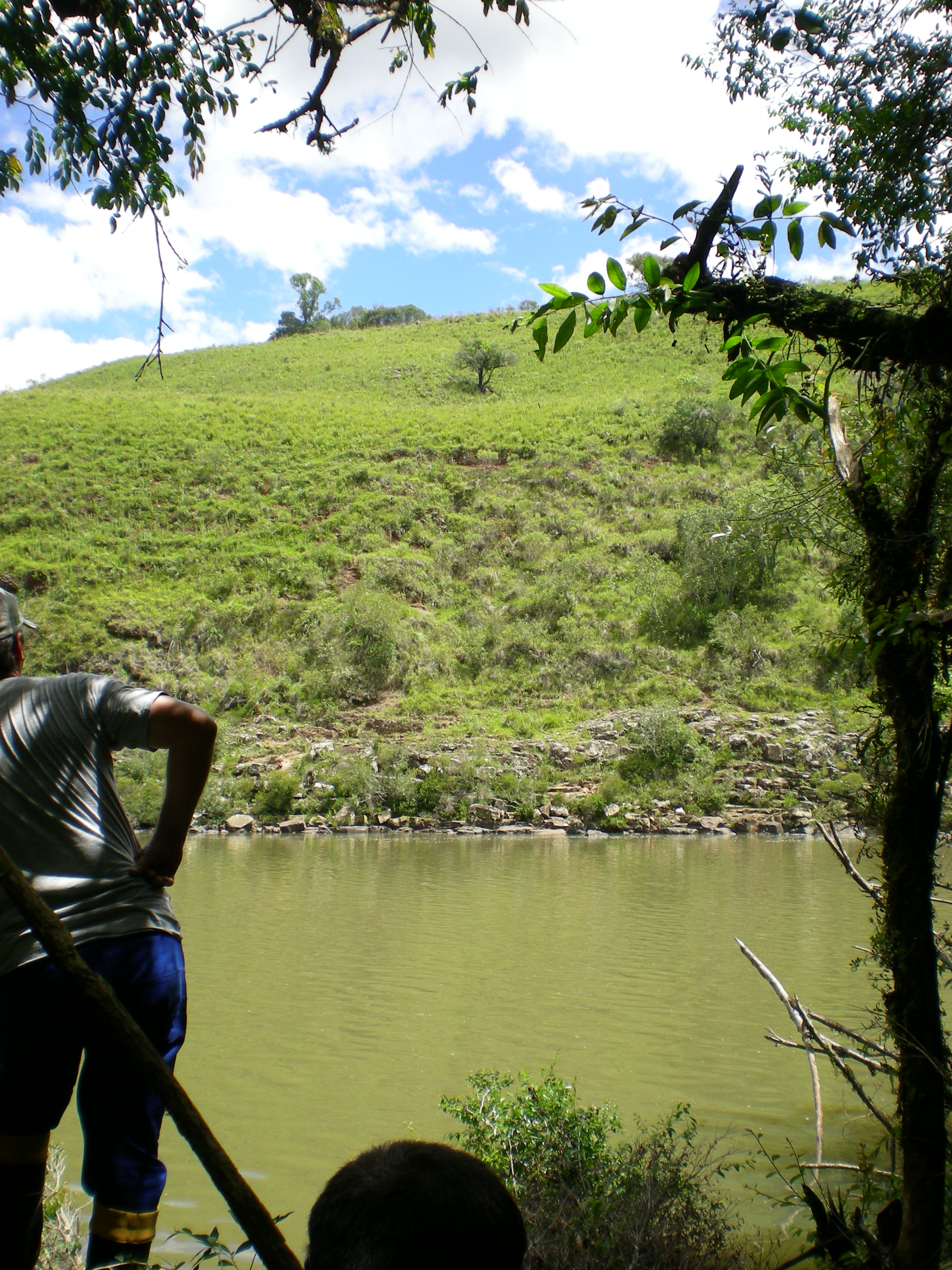 013 - S-02 - Eixo barragem.JPG